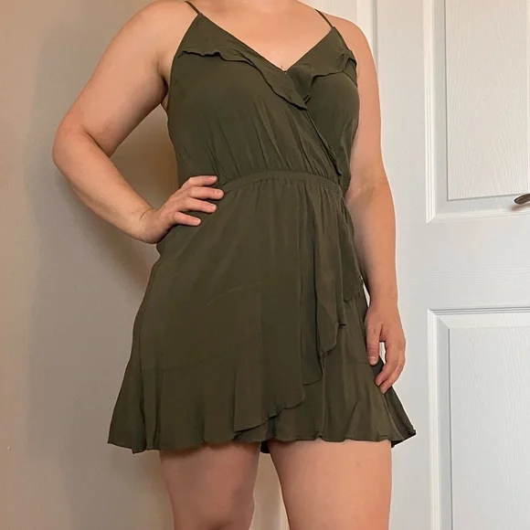 Express Green Ruffled Mini Sundress Express Green Ruffled Mini Sundress